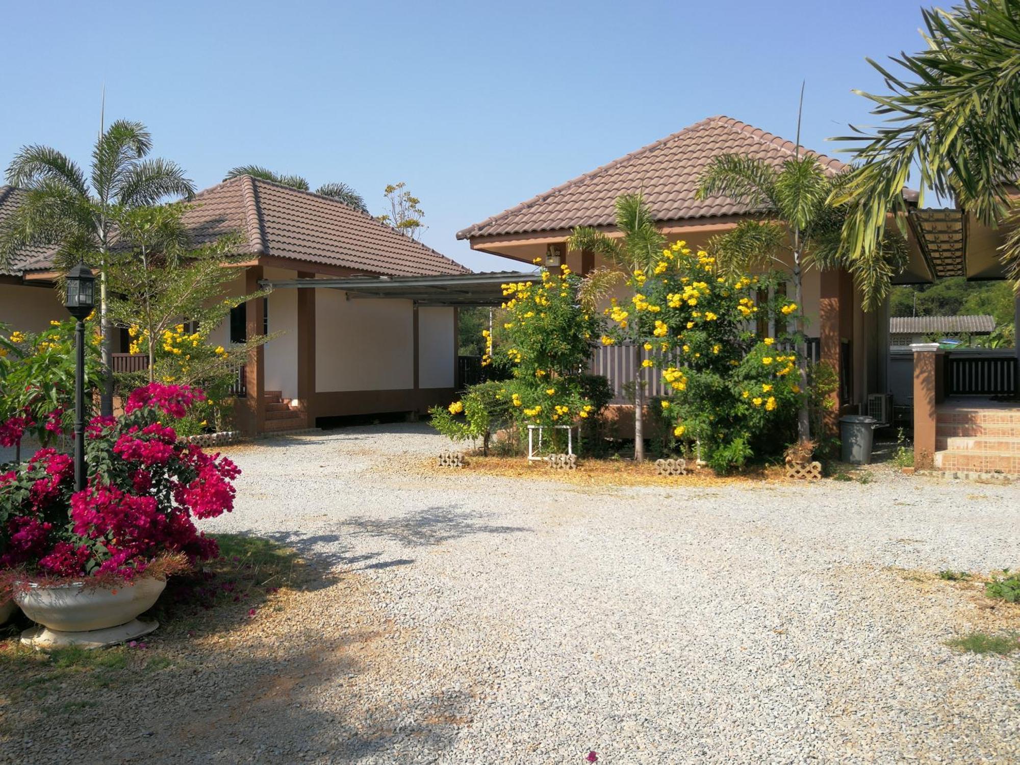 Bantung Resort Sukhothaï Extérieur photo